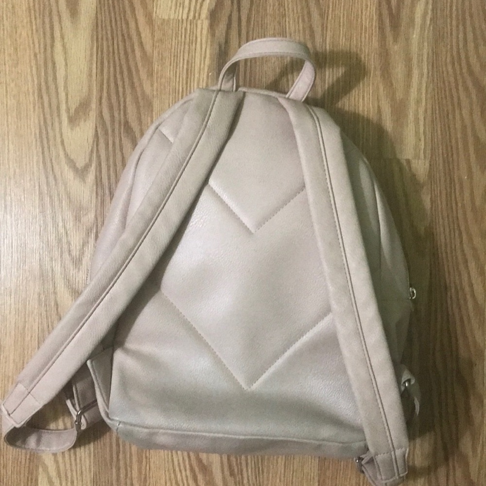 Guess Backpack - Picture 2 of 5